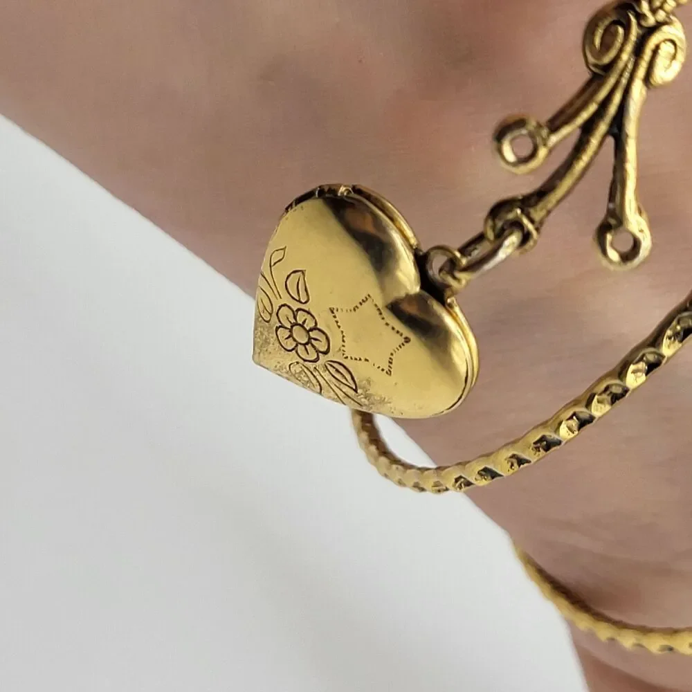 Gold Tone Wrap Bracelet Heart Locket 2.5in dia adjustable